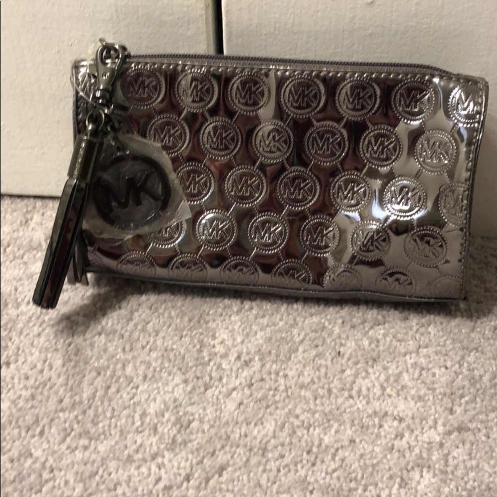 Michael Kors makeup bag